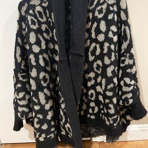 Akemi + Kin cárdigan